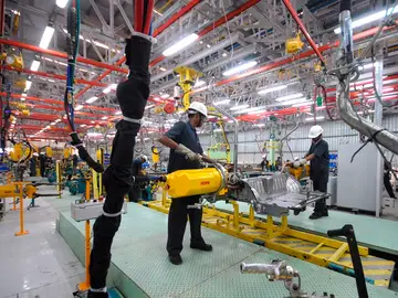 Siete de cada diez trabajadores españoles ven insuficiente su salario Siete de cada diez trabajadores españoles ven insuficiente su salario