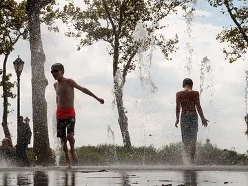 Se cumplen 15 meses consecutivos de calor sin precedentes Se cumplen 15 meses consecutivos de calor sin precedentes