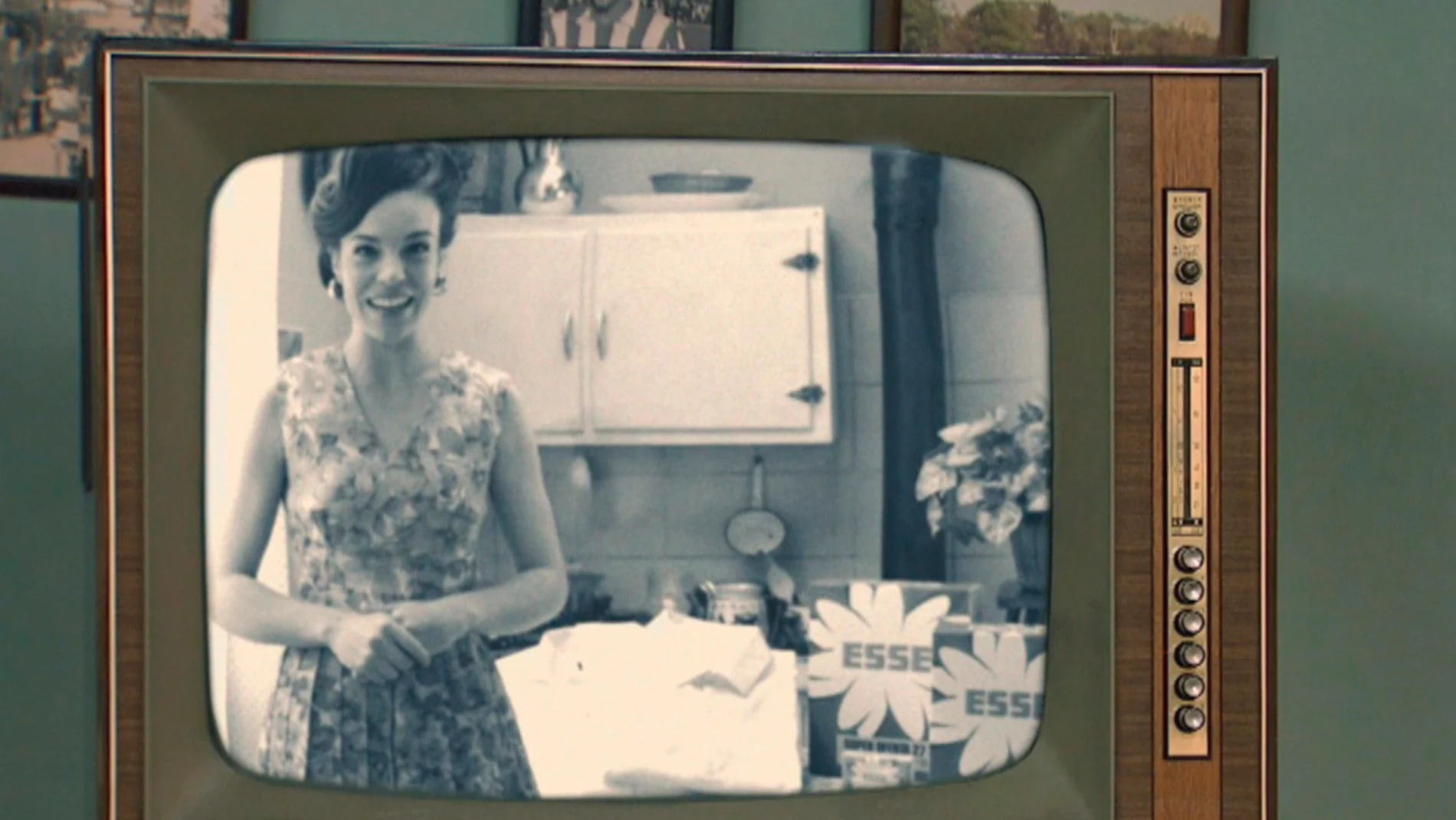 María en el anuncio de televisión