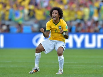 Marcelo, eufórico en partido con Brasil