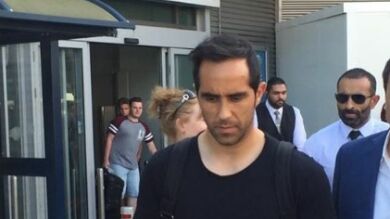 Claudio Bravo ya está en Manchester para cerrar su fichaje por el City de Guardiola