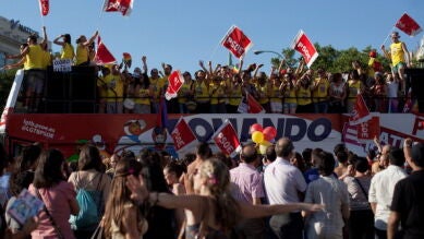 El PSOE e IU condenan una agresión homófoba a tres jóvenes en Albacete 