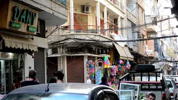 Los cables en las calles de Beirut evidencian el problema de infraestructuras en el país Los cables en las calles de Beirut evidencian el problema de infraestructuras en el país