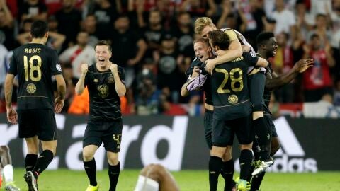 El Celtic festeja su pase a la Champions