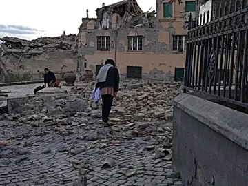 Viviendas afectadas tras el terremoto de 6.2 de magnitud Viviendas afectadas tras el terremoto de 6.2 de magnitud