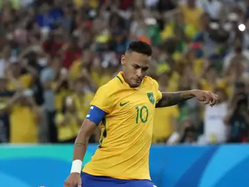 Neymar lanzando el penalti que daba el triunfo a Brasil en los JJOO Neymar lanzando el penalti que daba el triunfo a Brasil en los JJOO