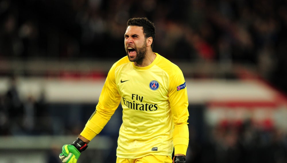 Sirigu con el PSG