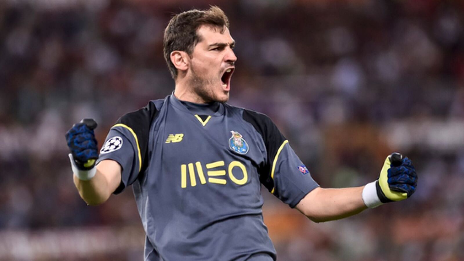 Óliver Torres marca en el triunfo del Oporto sobre el Vitoria Guimaraes
