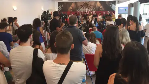 El salón lleno en la presentación de 'La Catedral del Mar' El salón lleno en la presentación de 'La Catedral del Mar'