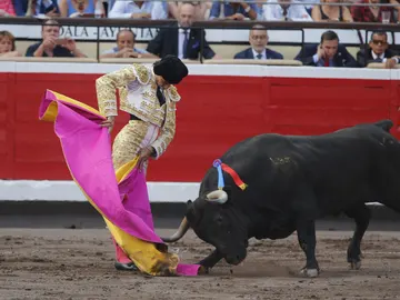 Un anodino mano a mano pese a las facilidades de los "victorinos" Un anodino mano a mano pese a las facilidades de los "victorinos"