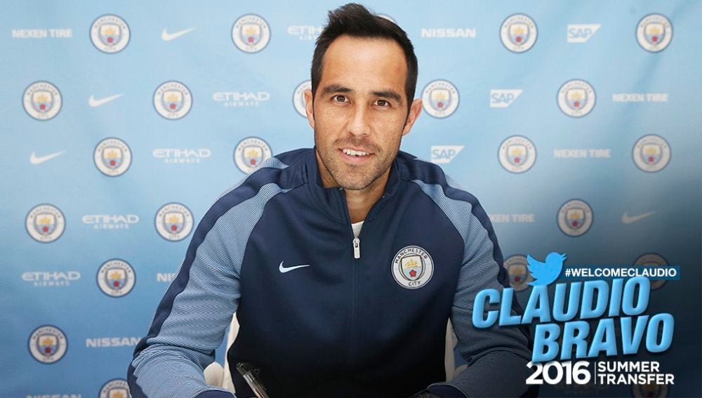 Claudio Bravo firma con el Manchester City