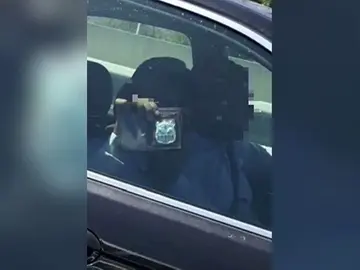 Frame 4.217926 de: Una banda de falsos policías atraca a los conductores en AP-7 Frame 4.217926 de: Una banda de falsos policías atraca a los conductores en AP-7