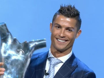 Cristiano Ronaldo gana el premio a mejor jugador de la UEFA