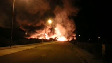 Incendio en una planta de reciclaje de productos industriales en Guadalajara
