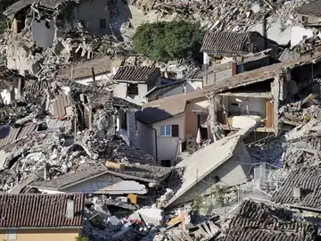 Italia, devastada por el terremoto Italia, devastada por el terremoto