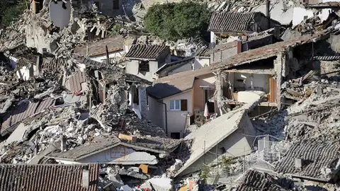 Italia, devastada por el terremoto Italia, devastada por el terremoto