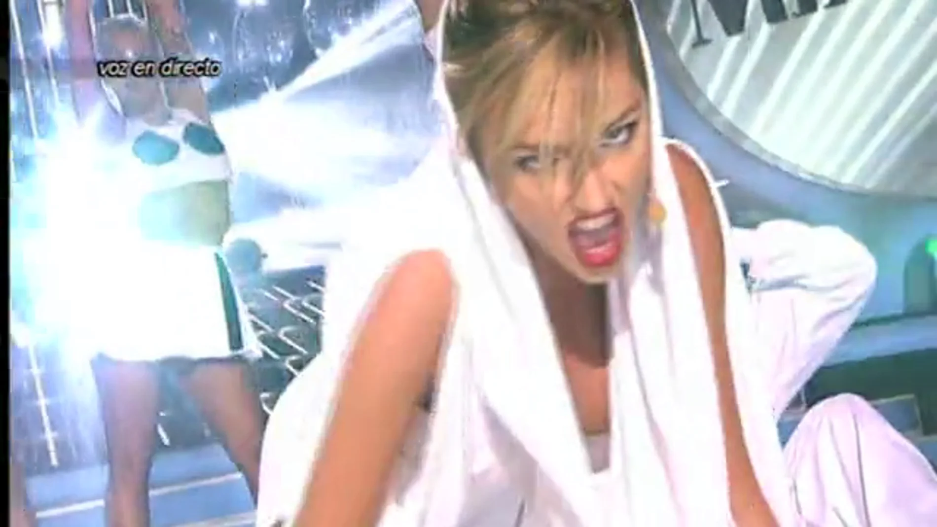 Frame 78.977248 de: Gala 1 I Anna Simon es Kylie Minogue