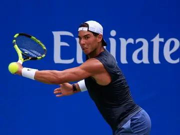 Nadal se entrena para el US Open Nadal se entrena para el US Open
