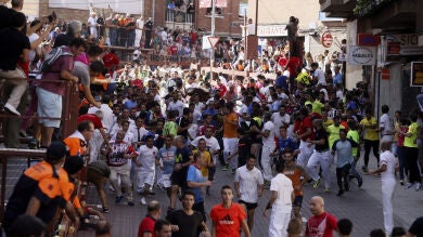 Rapidísimo y limpio encierro de los toros de Victoriano del Río en la segunda cita de Sanse 2016