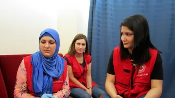 Samia Dugman, Faten Ashkar y Lidya Bouteen, sanitarias de una unidad móvil de la Cruz Roja Libanesa Samia Dugman, Faten Ashkar y Lidya Bouteen, sanitarias de una unidad móvil de la Cruz Roja Libanesa