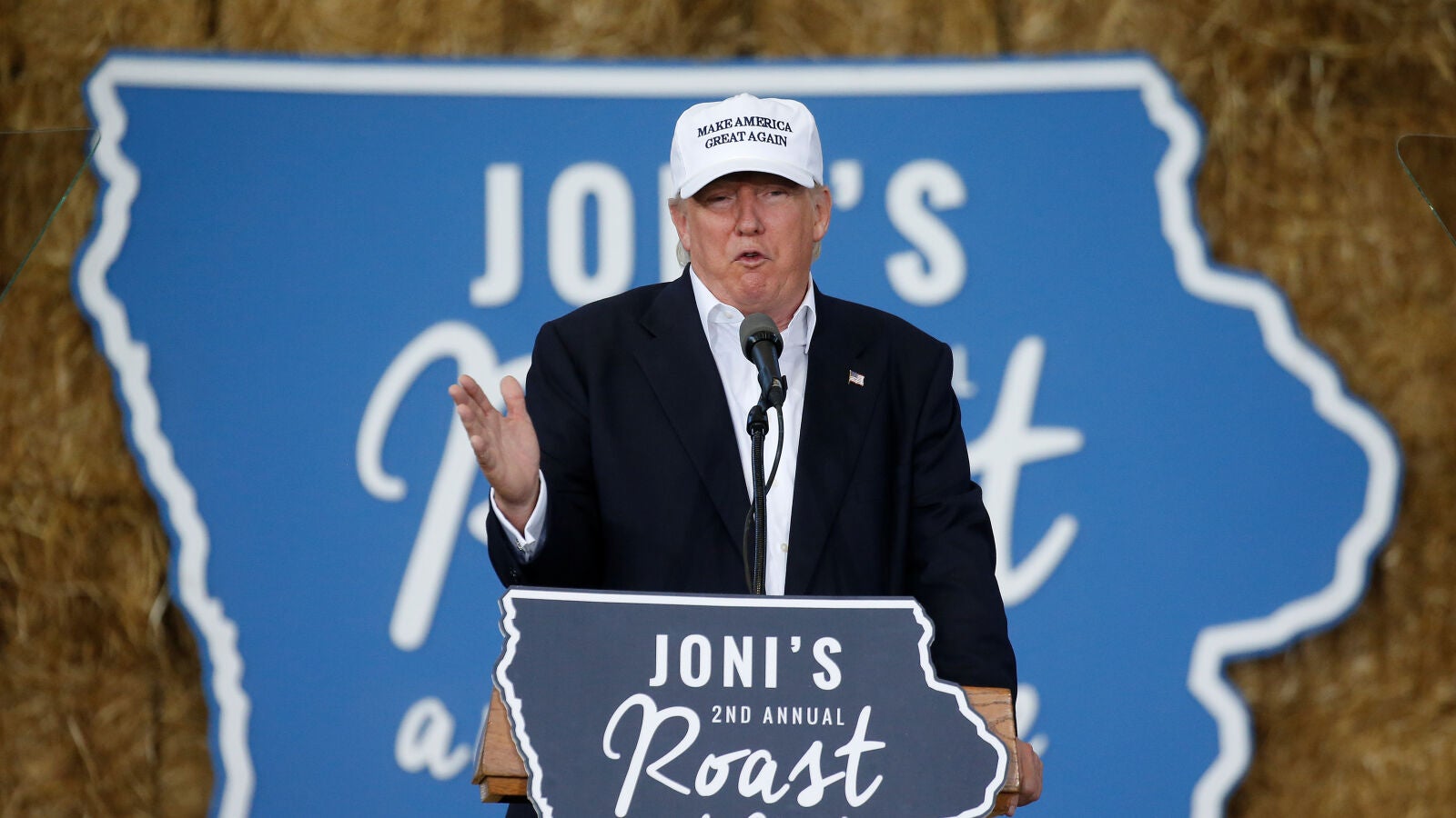 Trump retoma su postura antiinmigración y afirma que deportara inmigrantes ilegales desde el primer día