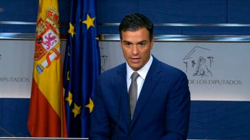 Pedro Sánchez comparece tras su reunión con Rajoy.