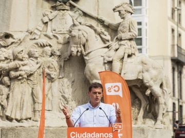 El presidente de Ciudadanos, Albert Rivera,durante el acto político celebrado en Vitoria