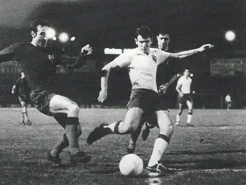 Miguel Ángel Bustillo jugó en el Real Zaragoza entre 1966 y 1969 Miguel Ángel Bustillo jugó en el Real Zaragoza entre 1966 y 1969