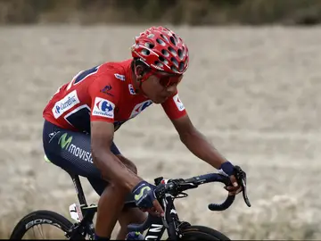 Nairo Quintana, de rojo en la Vuelta Nairo Quintana, de rojo en la Vuelta