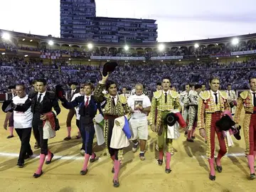 Corrida en homenaje a Víctor Barrio Corrida en homenaje a Víctor Barrio