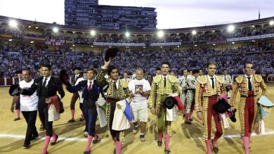 El mundo del toreo rinde homenaje a Víctor Barrio con ocho orejas, un rabo y el lleno en la plaza de Valladolid