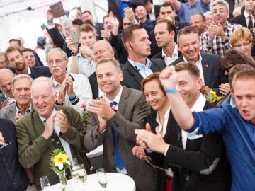 Los líderes de la AfD celebran los resultados en las elecciones regionales celebradas en Alemania