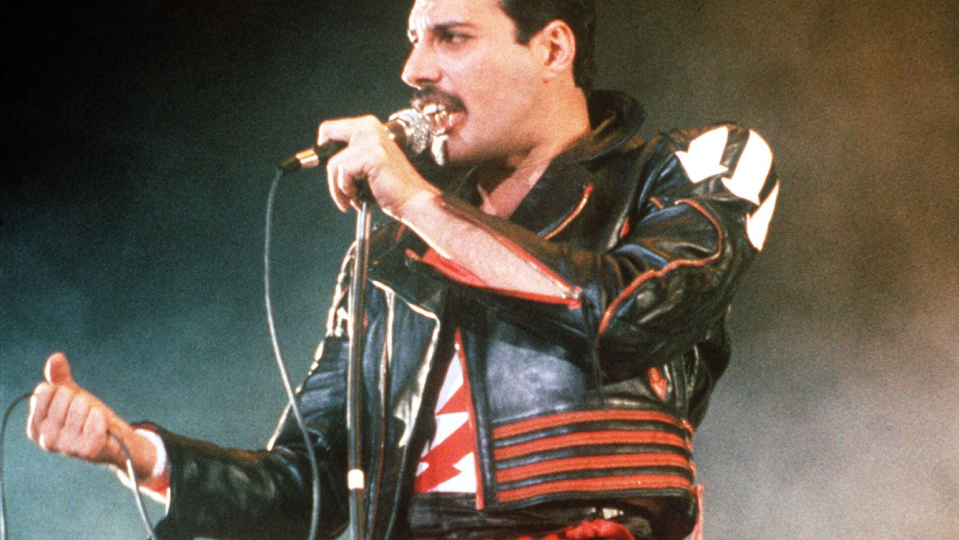 Freddie Mercury, en un concierto en Sidney.
