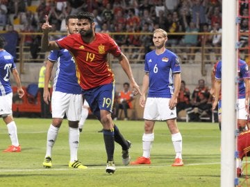 Diego Costa celebrando un gol con la Selección española