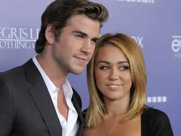 Liam Hemsworth y Miley Cyrus Liam Hemsworth y Miley Cyrus