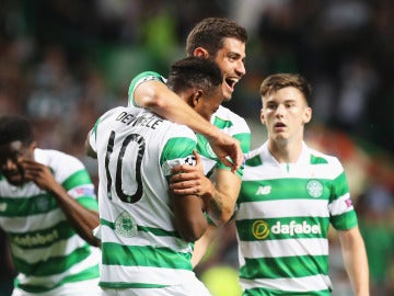 El Celtic arrolla a los Rangers en el derbi escocés