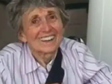 Frame 84.208124 de: beso Frame 84.208124 de: beso