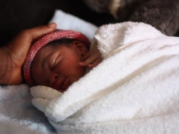 El recién nacido rescatado ya tiene nombre: Newman Otas