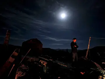 La probabilidad de terremotos aumentan con luna llena o nueva La probabilidad de terremotos aumentan con luna llena o nueva