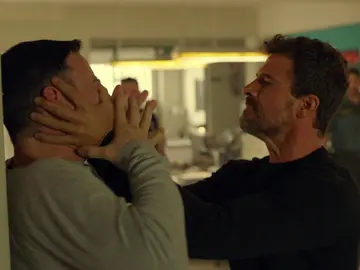 Héctor se enfrenta a Pablo tras la muerte de Marta Héctor se enfrenta a Pablo tras la muerte de Marta