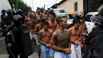 Varios detenidos de la Mara en El Salvador