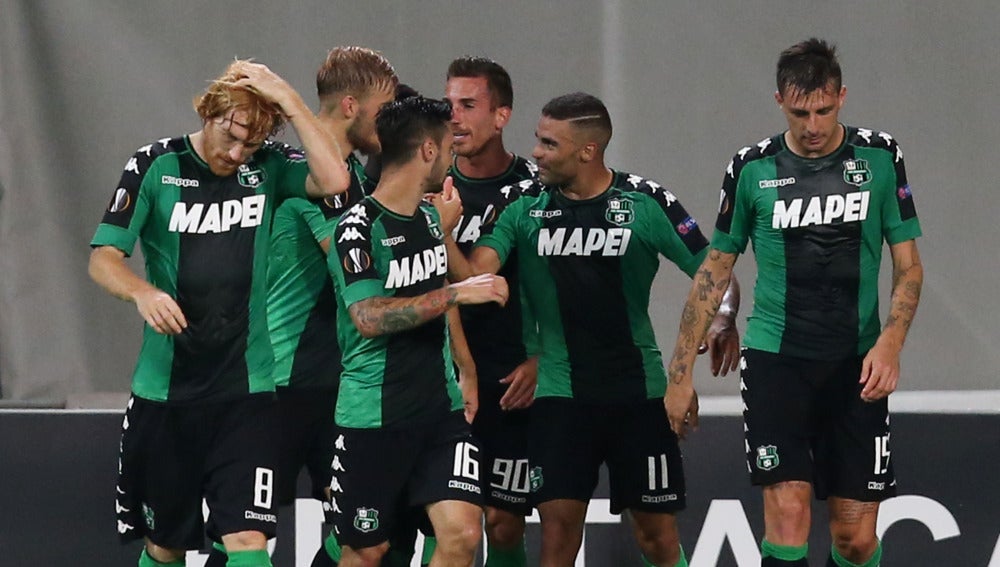 Los jugadores del Sassuolo celebran un gol ante el Athletic