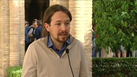Frame 82.634261 de: Pablo Iglesias pide a los barones del PSOE que den un poco de cuerda a Pedro S&aacute;nchez