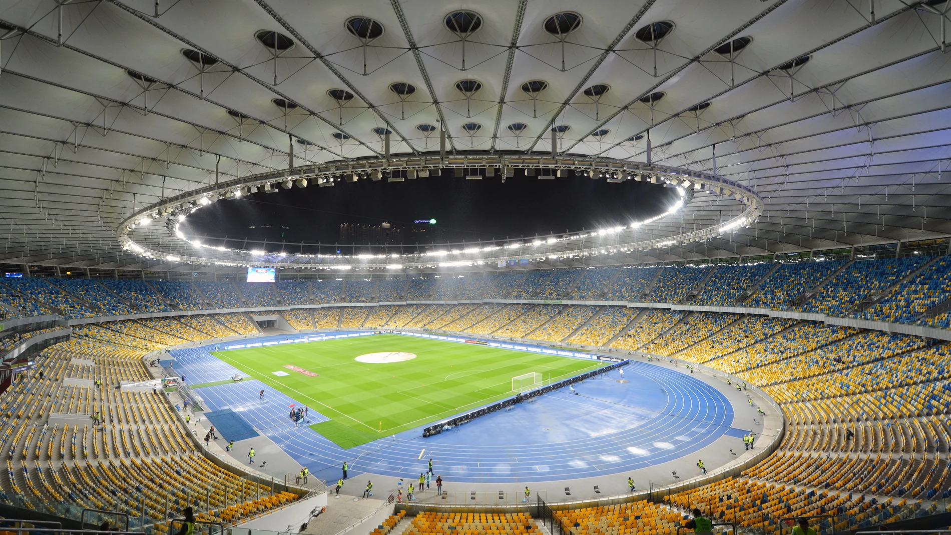 Panorámica del Olímpico de Kiev.