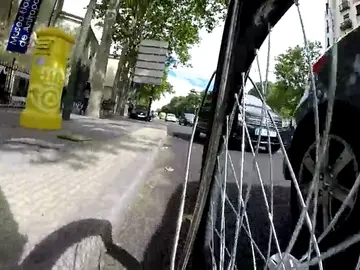 Frame 15.224068 de: La bicicleta es 25 veces más efectiva como medio de transporte en una ciudad que un coche Frame 15.224068 de: La bicicleta es 25 veces más efectiva como medio de transporte en una ciudad que un coche