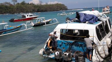 Los familiares del herido español por el accidente de una embarcación en Bali viajan hasta Indonesia