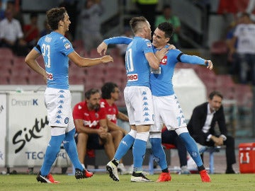 Callejón celebra el 1-0 frente al Bolonia