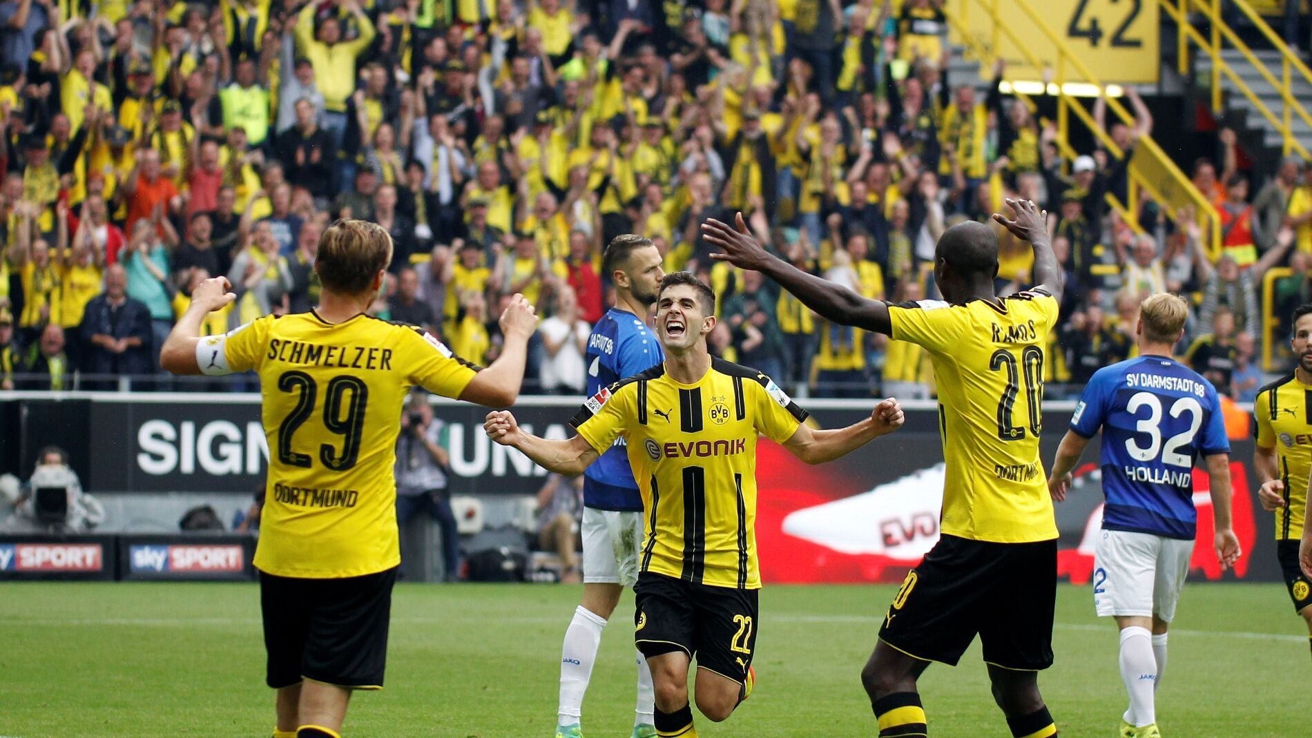 Christian Pulisic celebra un gol