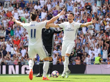 Cristiano y Bale celebran un gol Cristiano y Bale celebran un gol