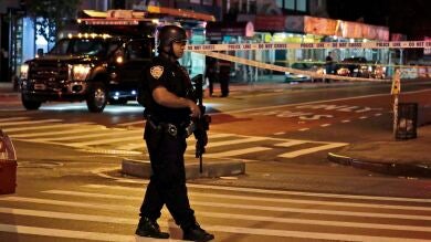 Dos policías matan en Nueva York a un hombre que les atacó con una porra